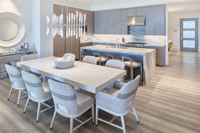 11665 Summit Club Drive 105, Las Vegas, NV 89135