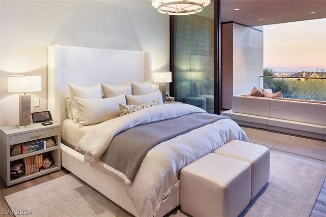 11665 Summit Club Drive 105, Las Vegas, NV 89135