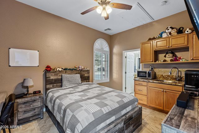 2205 W CLEARVIEW Trail, Phoenix, AZ 85086