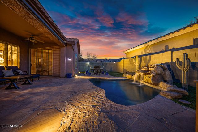 2205 W CLEARVIEW Trail, Phoenix, AZ 85086