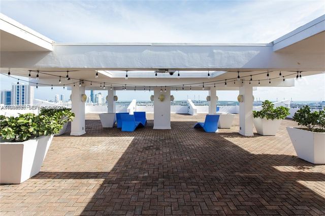 11 Island Ave PH5, Miami Beach, FL 33139