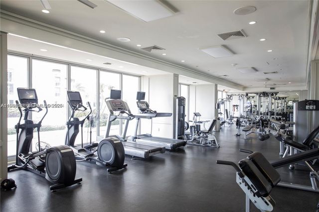 11 Island Ave PH5, Miami Beach, FL 33139