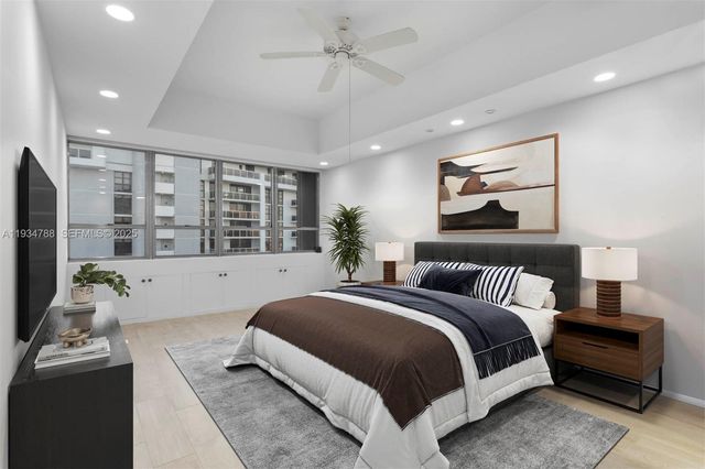 11 Island Ave PH5, Miami Beach, FL 33139