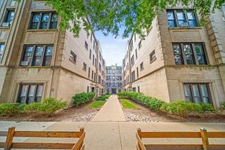 627 W ROSCOE Street B3, Chicago, IL 60657
