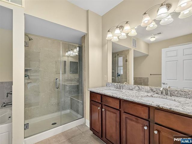 83 Brownstone Road, Clifton, NJ 07013