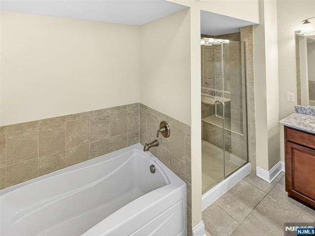 83 Brownstone Road, Clifton, NJ 07013