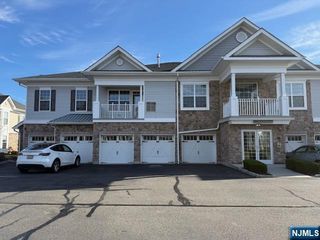 83 Brownstone Road, Clifton, NJ 07013