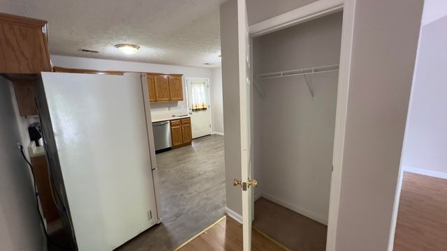 655-659 Scaffold Cane Road, Berea, KY 40403