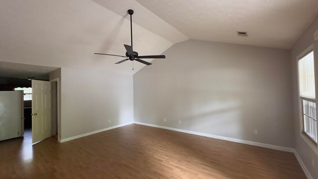 655-659 Scaffold Cane Road, Berea, KY 40403