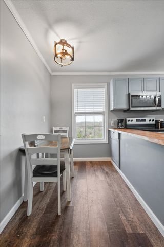 1518 Stony Point Rd, Knoxville, TN 37914