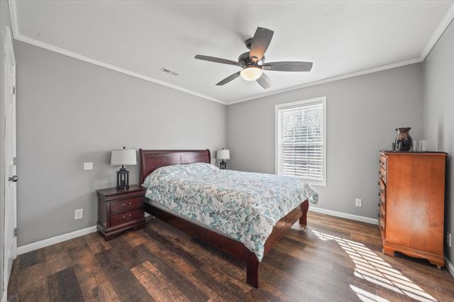 1518 Stony Point Rd, Knoxville, TN 37914