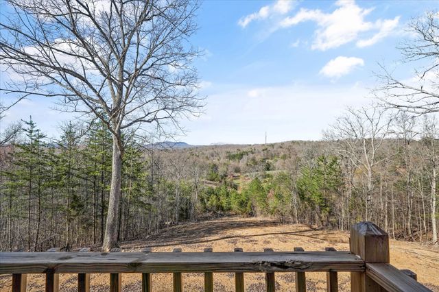 1518 Stony Point Rd, Knoxville, TN 37914