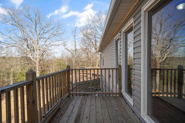 1518 Stony Point Rd, Knoxville, TN 37914