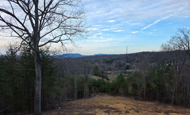 1518 Stony Point Rd, Knoxville, TN 37914