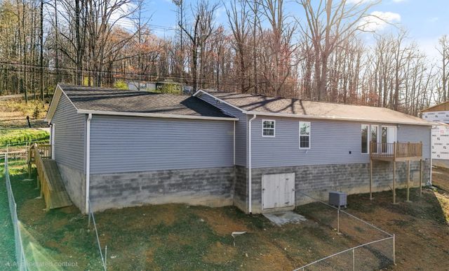 1518 Stony Point Rd, Knoxville, TN 37914