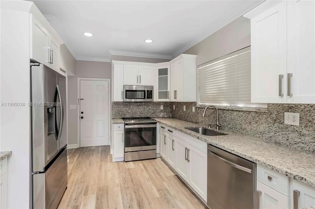 1330 NE 42nd Ave, Homestead, FL 33033