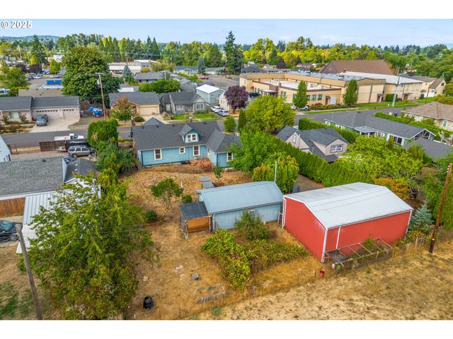 633 Se ASH St, Dallas, OR 97338