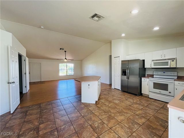 3325 SW 15th AVE, Cape Coral, FL 33914