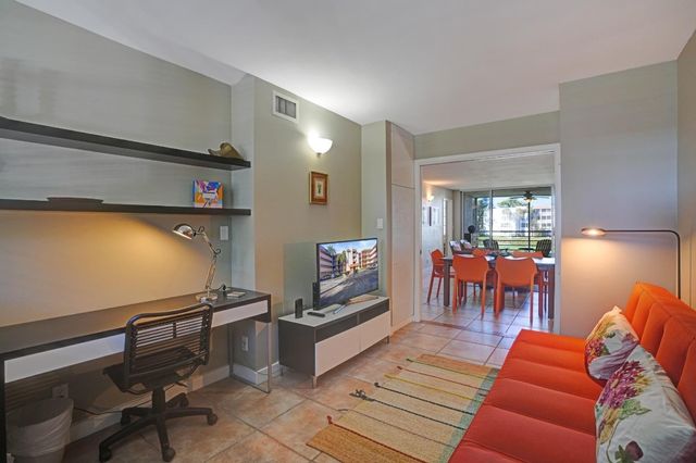 1831 Sabal Palm Drive 202, Davie, FL 33324