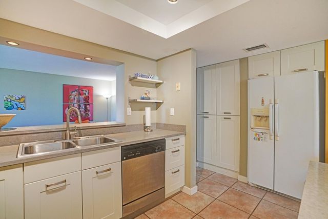 1831 Sabal Palm Drive 202, Davie, FL 33324