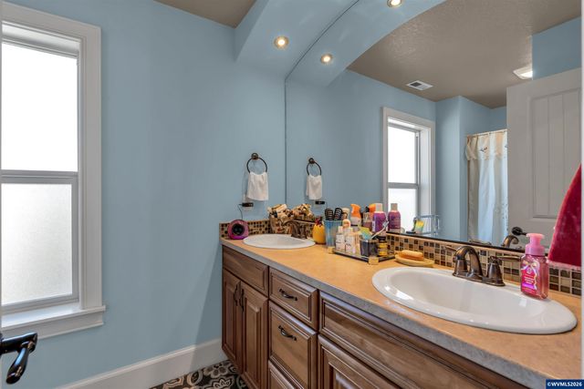 9600 WILLAMETTE St, Aumsville, OR 97325