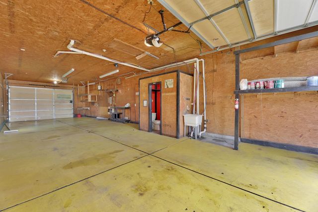 15811 W McCormick, Goddard, KS 67052