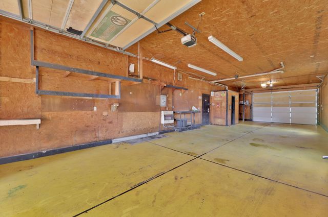 15811 W McCormick, Goddard, KS 67052