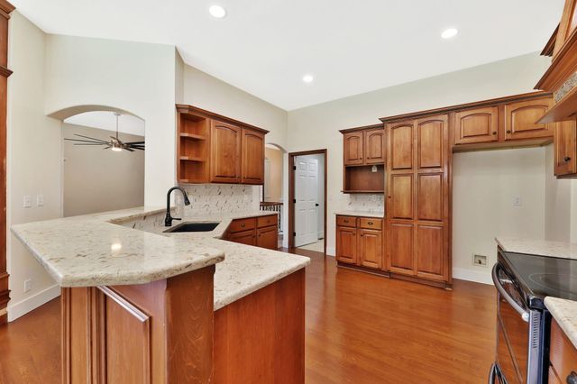 15811 W McCormick, Goddard, KS 67052