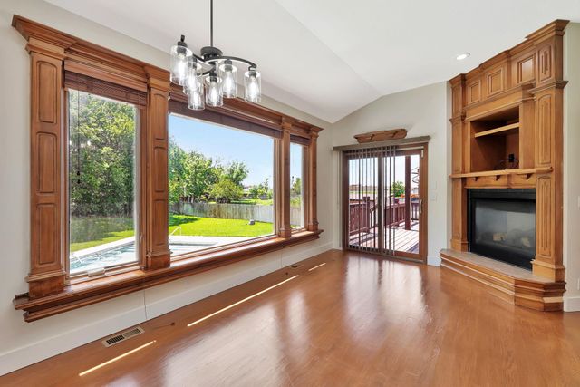 15811 W McCormick, Goddard, KS 67052