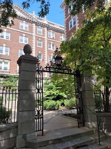 3 Arlington Street 44, Cambridge, MA 02140