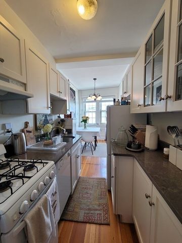 3 Arlington Street 44, Cambridge, MA 02140