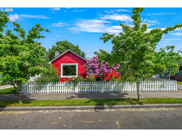 1411 Ne HIGHLAND St, Portland, OR 97211