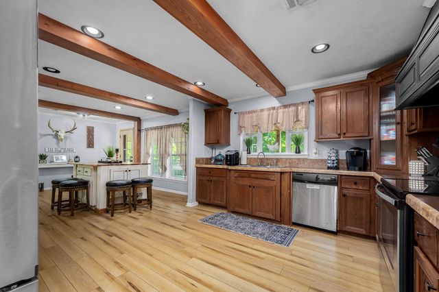 4303 Moore Ln, Culleoka, TN 38451