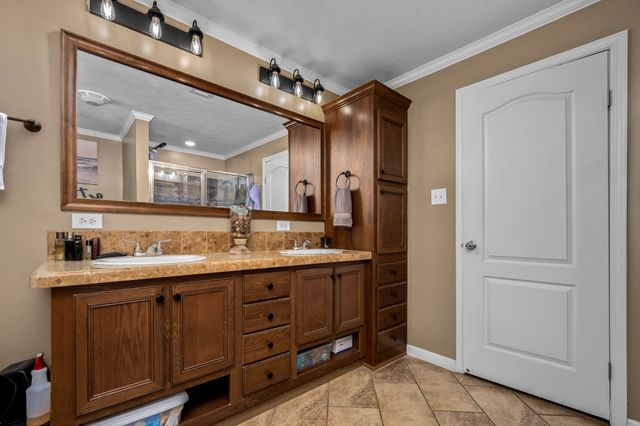 4303 Moore Ln, Culleoka, TN 38451