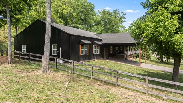 4303 Moore Ln, Culleoka, TN 38451