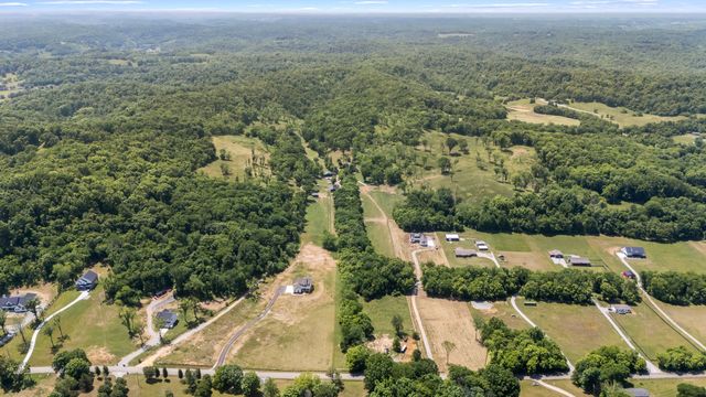 4303 Moore Ln, Culleoka, TN 38451