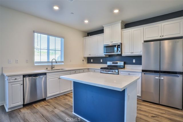 41037 Chambord Drive, Lake Elsinore, CA 92532