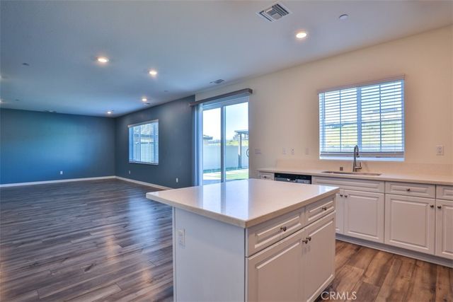 41037 Chambord Drive, Lake Elsinore, CA 92532