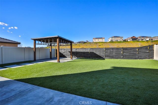 41037 Chambord Drive, Lake Elsinore, CA 92532