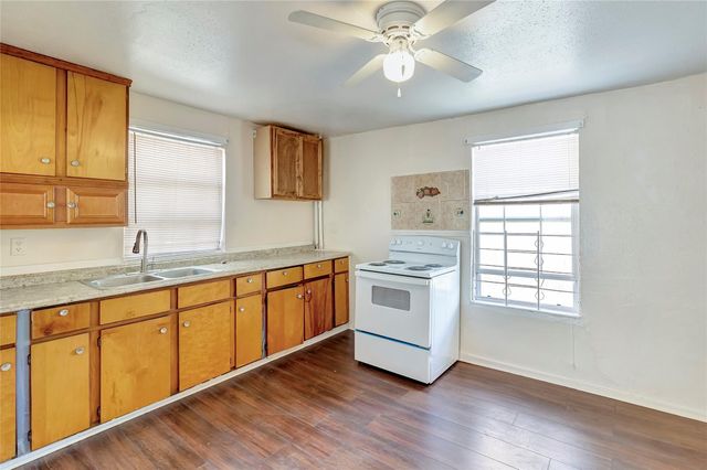 4233 Dupont Street A, Houston, TX 77021