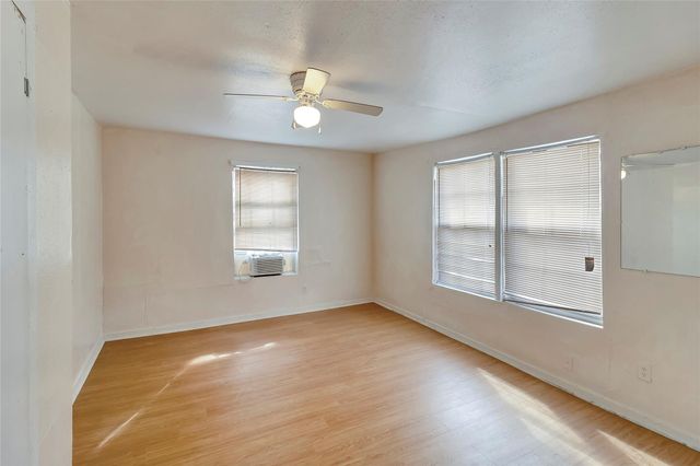 4233 Dupont Street A, Houston, TX 77021