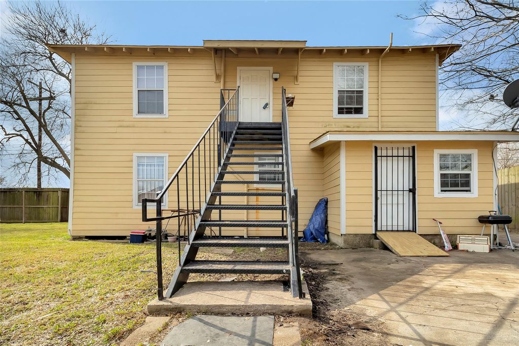 4233 Dupont Street A, Houston, TX 77021