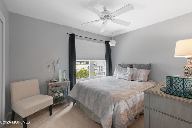 1076 White Oak Court, Toms River, NJ 08753