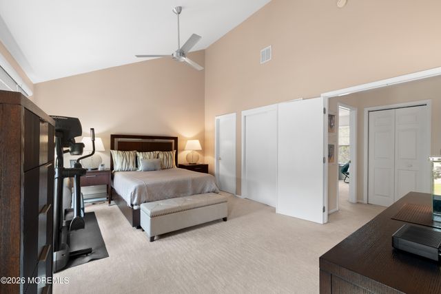 1076 White Oak Court, Toms River, NJ 08753