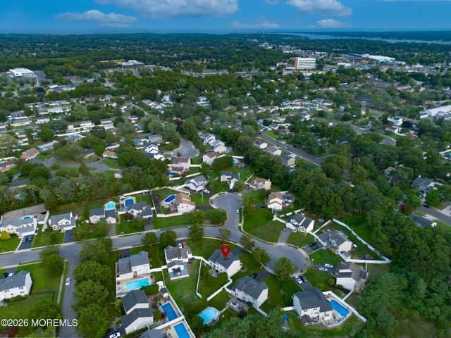 1076 White Oak Court, Toms River, NJ 08753