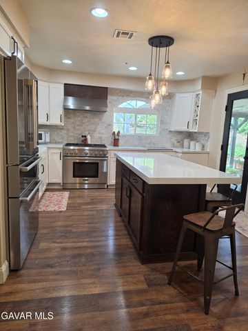 39030 Bouquet Canyon Road, Leona Valley, CA 93551