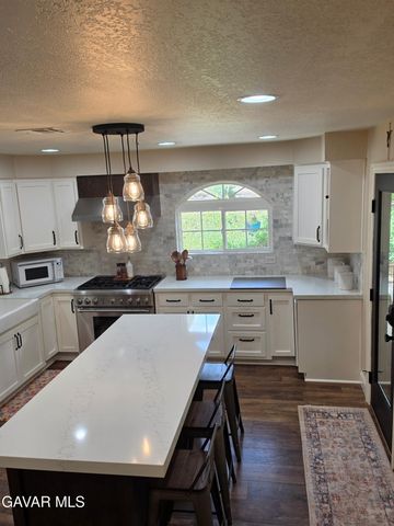 39030 Bouquet Canyon Road, Leona Valley, CA 93551