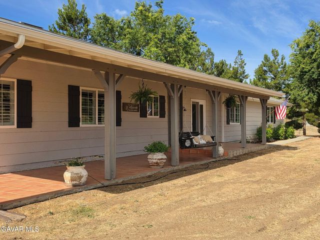 39030 Bouquet Canyon Road, Leona Valley, CA 93551