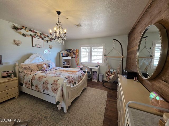 39030 Bouquet Canyon Road, Leona Valley, CA 93551