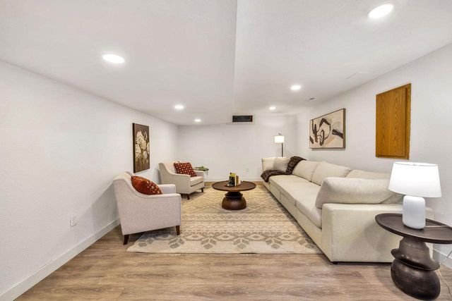 S26W26876 Mac Arthur ROAD, Waukesha, WI 53188